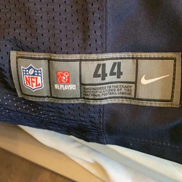 NFL Seahawks jersey #3 Wilson size 44 (L) - Picture 5 of 5